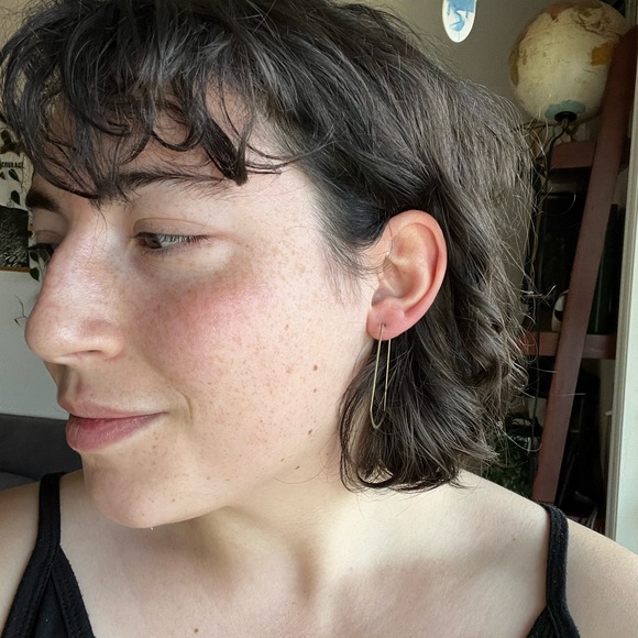 Minimalist Gold Brass Modern Flat Hoop Earrings - Picture 5 of 8